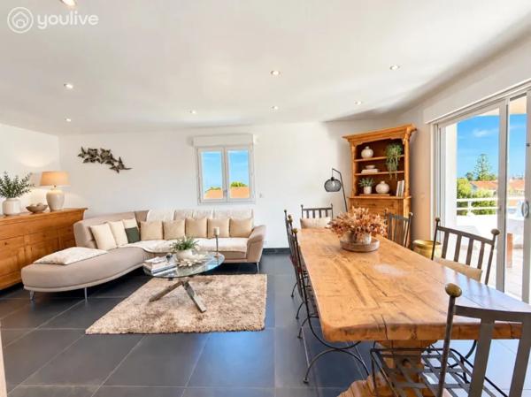 DERNIER ÉTAGE – T3 85 M² – TERRASSE – VUE MER & MONTAGNE