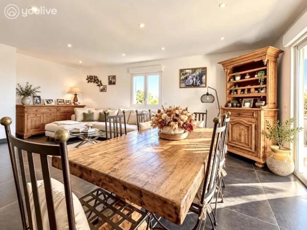DERNIER ÉTAGE – T3 85 M² – TERRASSE – VUE MER & MONTAGNE