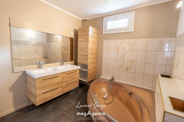 Maison à SAINT-LEGER-DU-BOURG-DENIS, 76160 - 6 pièces 147m²
