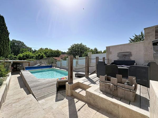 Maison de ville, 2 chambres à Nérac avec piscine et garage