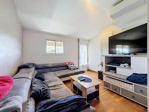 Maison de ville, 2 chambres à Nérac avec piscine et garage
