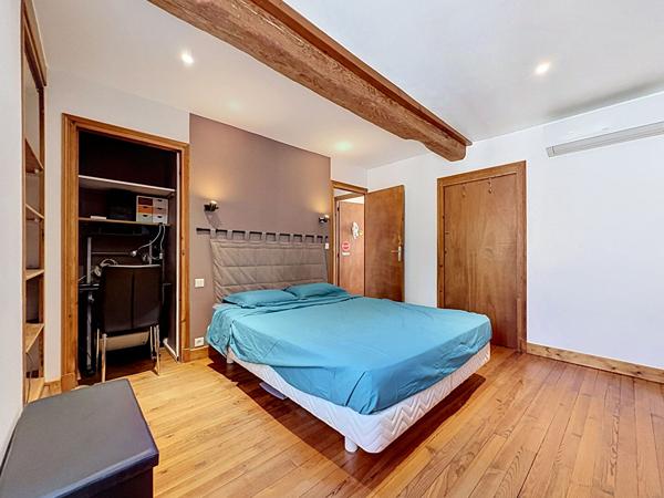 Maison de ville, 2 chambres à Nérac avec piscine et garage