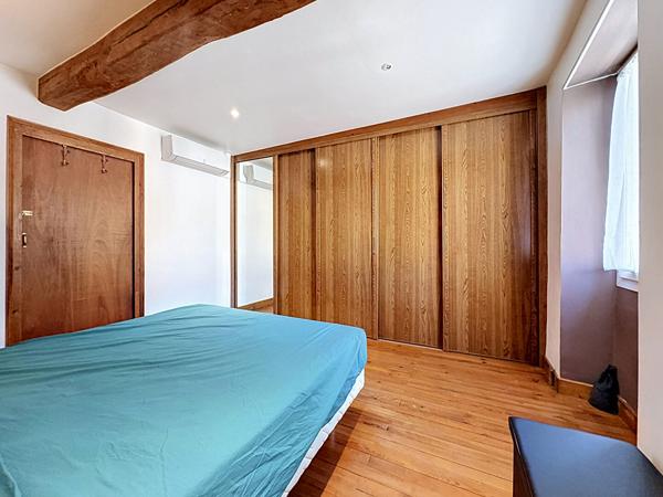 Maison de ville, 2 chambres à Nérac avec piscine et garage