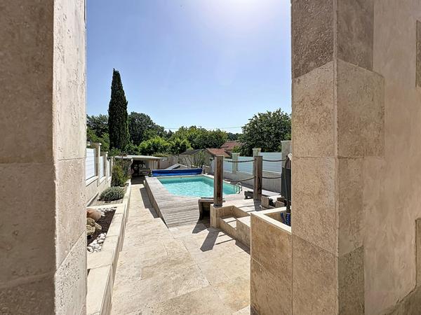 Maison de ville, 2 chambres à Nérac avec piscine et garage