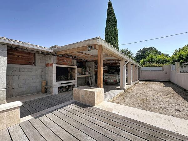 Maison de ville, 2 chambres à Nérac avec piscine et garage