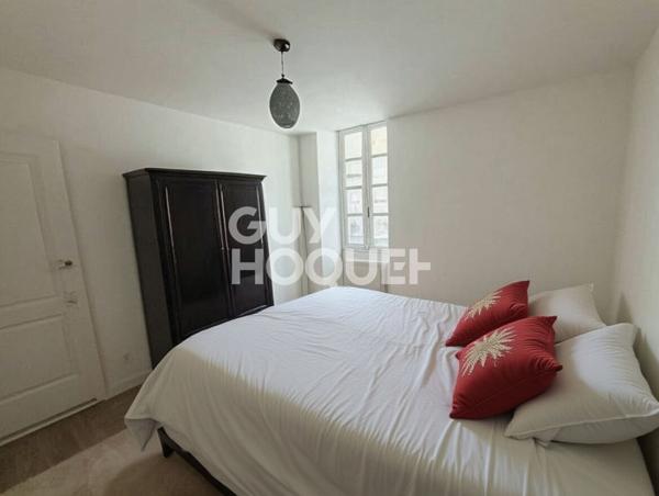 Charmant Appartement 2 Pièces à Vendre à Villeneuve les Avignon "Au coeur du Centre Historique"