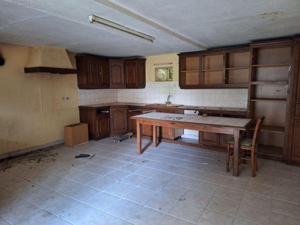 Fermette à vendre à Saint-Denis-de-Gastines en Mayenne (53500), ref : 53077-6