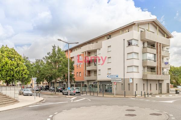 Appartement + parking + annexe + parking