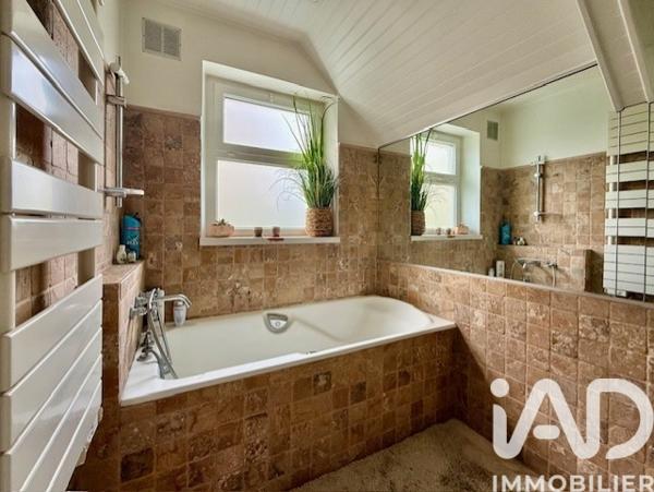 Maison à vendre 7 pièces 210 m² Garches