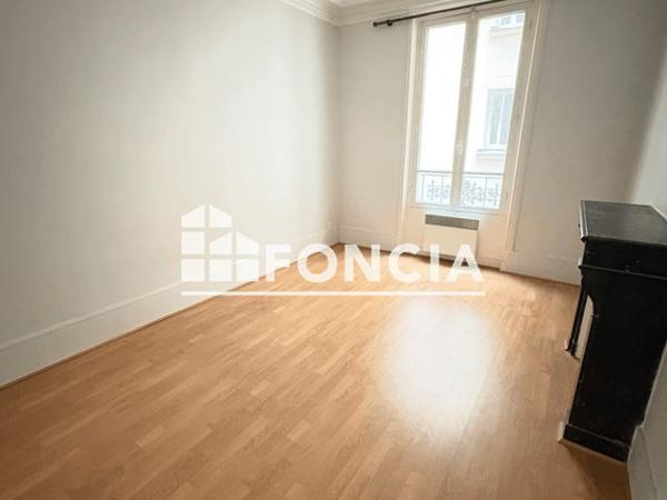 Location Appartement 3 pièces 48.3 m² - 100 RUE BALARD Paris 75015