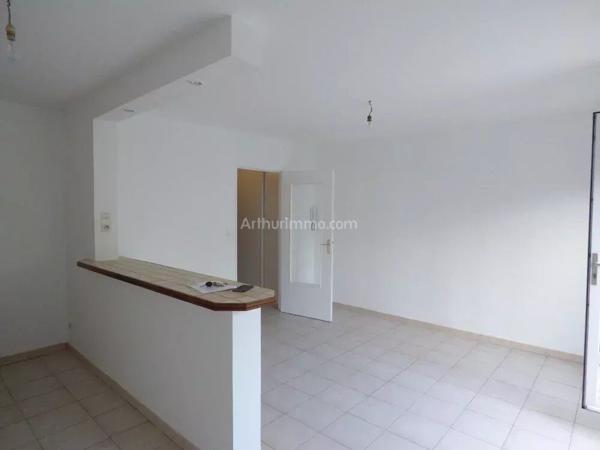Location                                                      Appartement
                        
                     1 pièces                      29 m2                     à Noisy-le-Grand