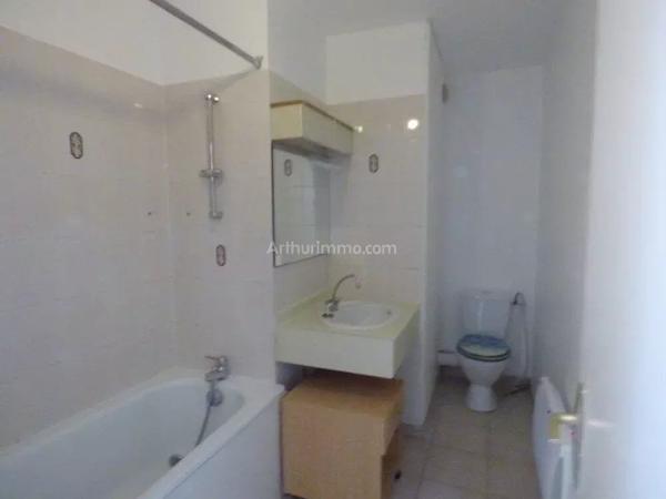 Location                                                      Appartement
                        
                     1 pièces                      29 m2                     à Noisy-le-Grand