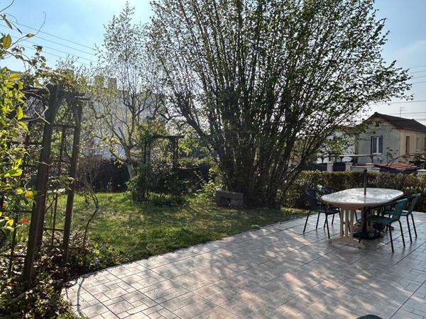 MAISON - QUARTIER DES BLONDEAUX