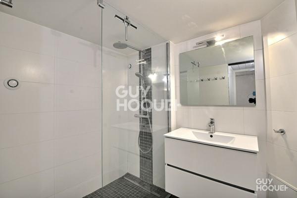 COUP DE COEUR LOFT - T3 100m ² (au sol) à deux pas de la place Ambroise Courtois, Lyon 3ème (69003)