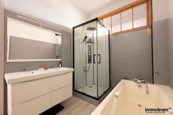 Vente Appartement 151m 2 - 3 chambre(s) - Roubaix, Alfred Mongy • Réf. VA27035