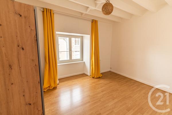 Appartement Duplex à vendre  4 pièces - 82 m2 LAVAL - 53