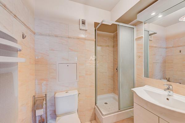 Appartement 4 pièces à vendre à Saint-Germain-en-Laye - Coteaux du Bel-Air - Maison-Verte 450 000 € **  - Référence  18965