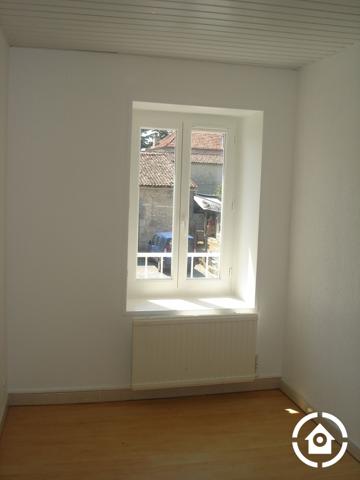 Maison de ville - 60 m² - 1 chambre et 1 bureau