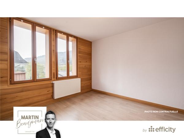 Appartement 3 pièces - 195 m² Exclusivité efficity