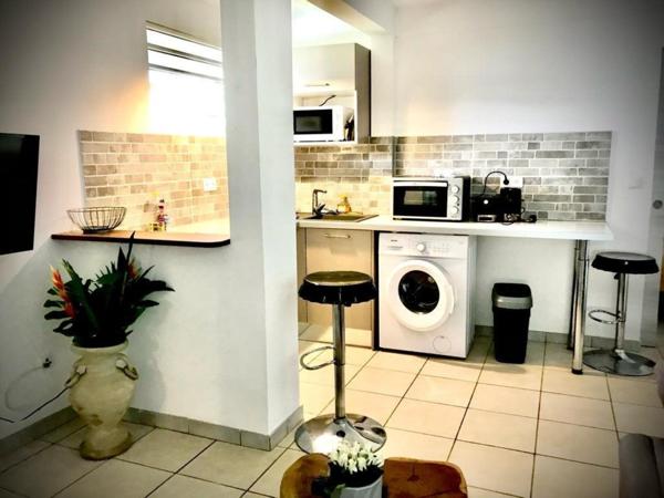 Superbe Appartement T2 avec beau jardin.