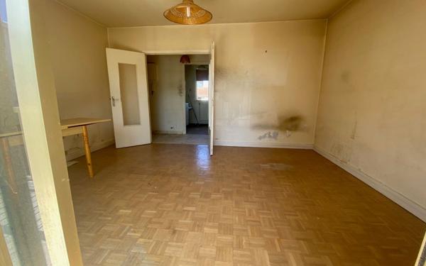 Appartement à vendre    1 pièce • 27,77 m2 Saint-Maur-des-Fossés
