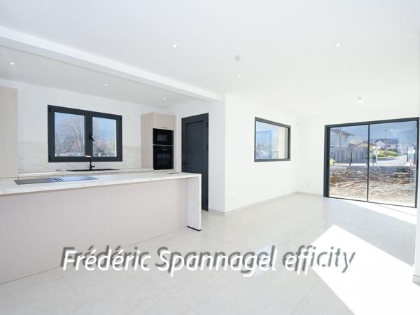 Maison 5 pièces - 113 m² Exclusivité efficity