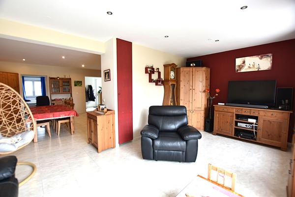 Une opportunité à Quincy-sous-Sénart Spacieuse MAISON de 6 pièces- Réf 8969