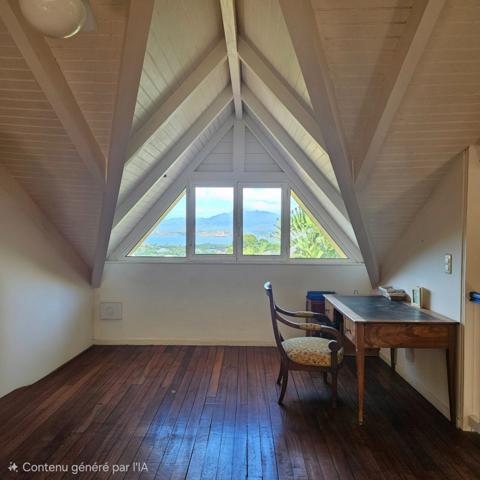 Une propriété de caractère, sur les hauteur de la baie du Golf, vue mer exceptionnelle