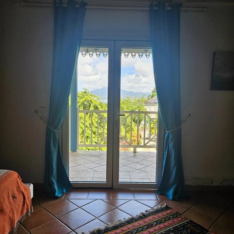 Une propriété de caractère, sur les hauteur de la baie du Golf, vue mer exceptionnelle