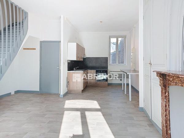 IMMEUBLE DE RAPPORT - 94m² habitables - 2 APPARTEMENTS - GARE TGV TOURCOING TOURCOING