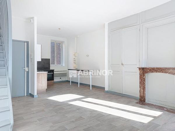 IMMEUBLE DE RAPPORT - 94m² habitables - 2 APPARTEMENTS - GARE TGV TOURCOING TOURCOING