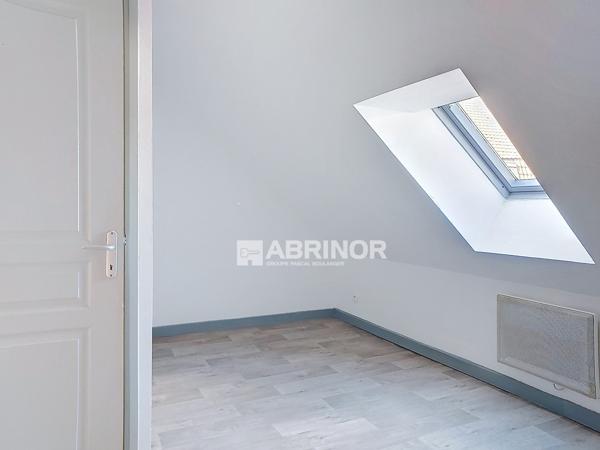 IMMEUBLE DE RAPPORT - 94m² habitables - 2 APPARTEMENTS - GARE TGV TOURCOING TOURCOING