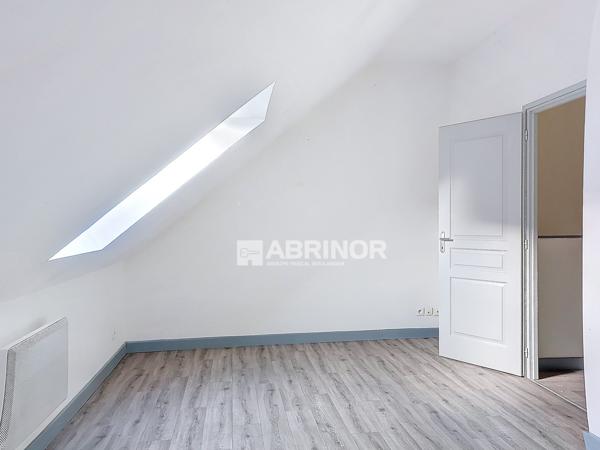 IMMEUBLE DE RAPPORT - 94m² habitables - 2 APPARTEMENTS - GARE TGV TOURCOING TOURCOING