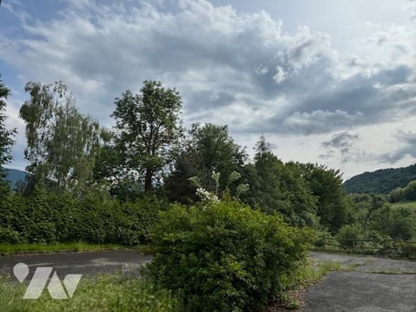 MARTHOD TERRAIN 564 m² CENTRE VILLAGE PROCHE ECOLE