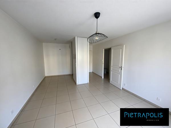 LOZANNE - APPARTEMENT T2 -  BOX FERME EN SOUS SOL