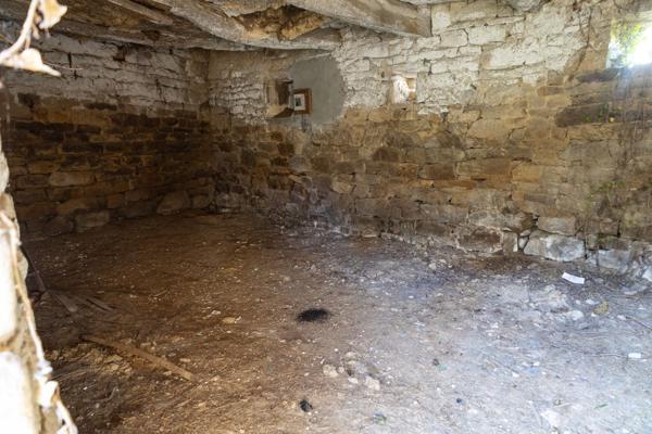 Ploemel (56400) Bâtisse Bretonne en pierres à restaurer - 200m2 - Ploemel (56)