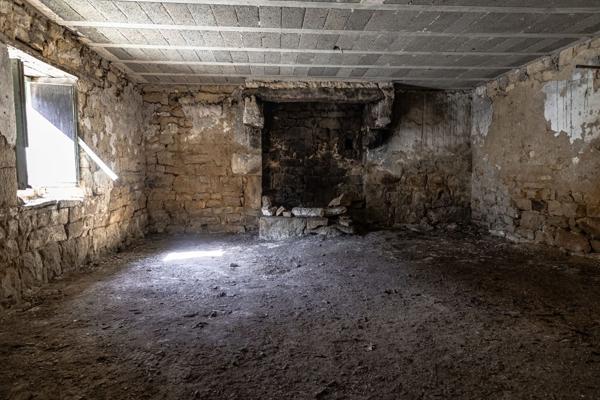 Ploemel (56400) Bâtisse Bretonne en pierres à restaurer - 200m2 - Ploemel (56)