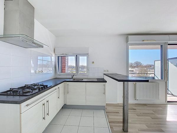 Appartement T2 à vendre à Nantes - Dernier étage avec balcon et parking