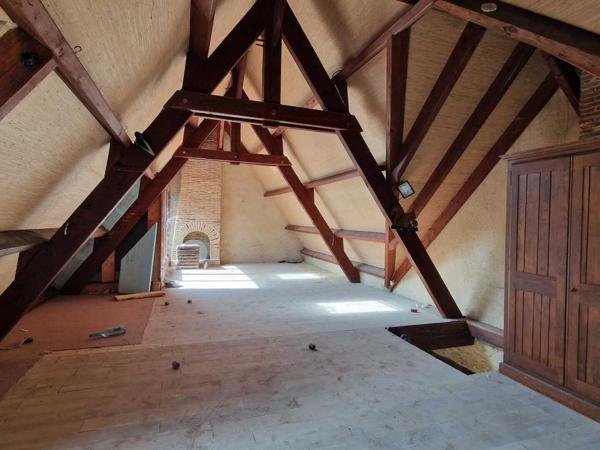 Maison ancienne - Le bugue Maison de village ancienne en pierres avec intérieur à aménager