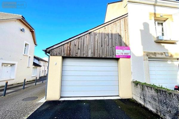 Garage - Parking à vendre à Saché dans l'Indre-et-Loire (37190), ref : 37072-660