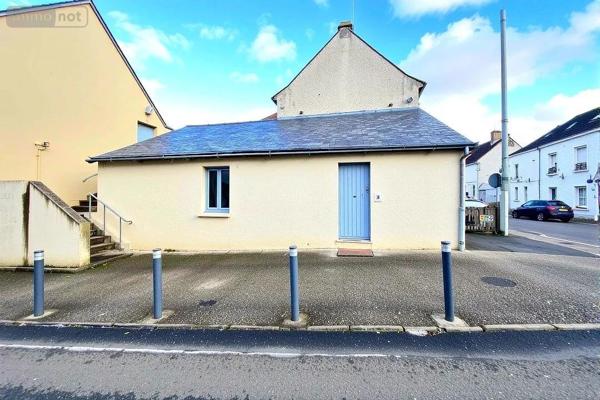Garage - Parking à vendre à Saché dans l'Indre-et-Loire (37190), ref : 37072-660