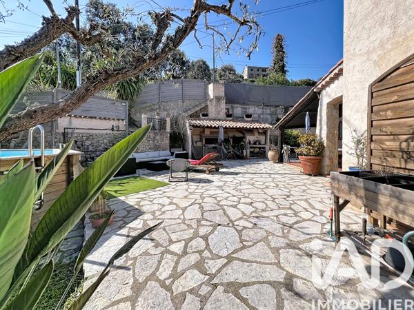 Appartement à vendre 4 pièces 161,76 m² Vallauris