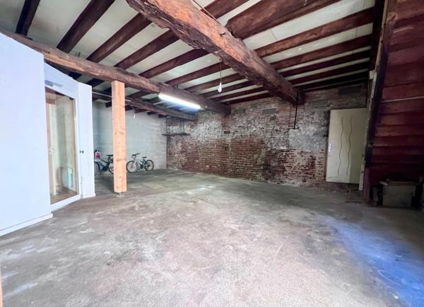 Casseneuil (47) - Maison de village rénovée avec potentiel