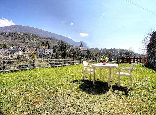 Maison Saint-Jeoire-Prieuré 76 m2 avec jardin et garage