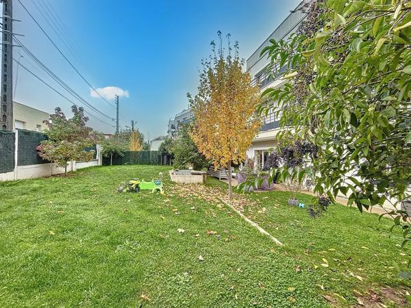 MAGNIFIQUE 4 PIÈCES AVEC JARDIN DE 270m2