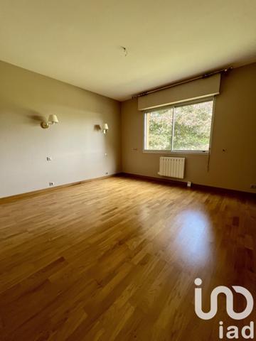 Maison d’architecte 6 pièces de 203 m² à Saint-Florent-sur-Cher (18400)