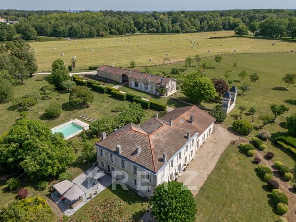 Domaine de Maître et parc de 3,7 hectares : L'exception aux portes de Bordeaux