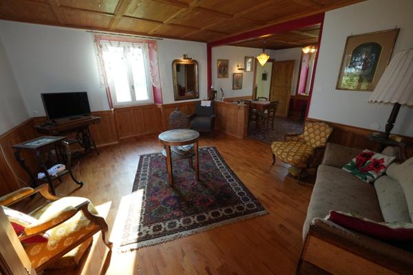 Maison 189 m², 8 pièces , 5 chambres, 1528m² de terrain