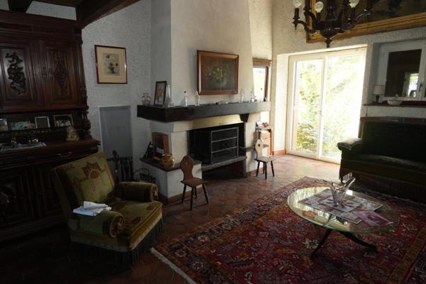 Maison 189 m², 8 pièces , 5 chambres, 1528m² de terrain