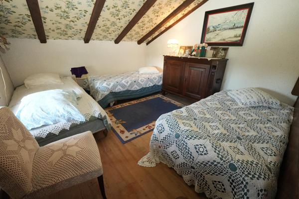 Maison 189 m², 8 pièces , 5 chambres, 1528m² de terrain